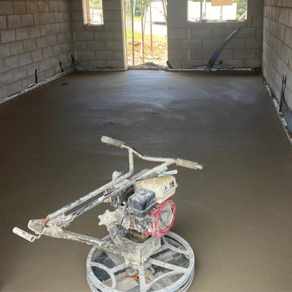 RKND - Services - Screeding